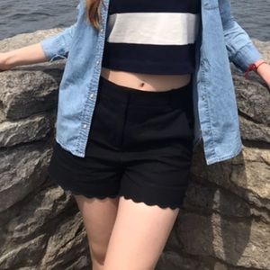 Shorts with scalloped bottom